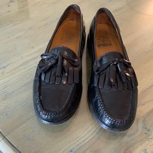 Cole Haan men’s black tasseled shoes size 10